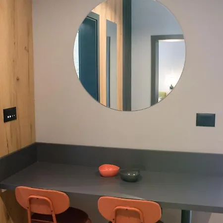 Old Town Premium Apartments- Free Parking 아파트 *