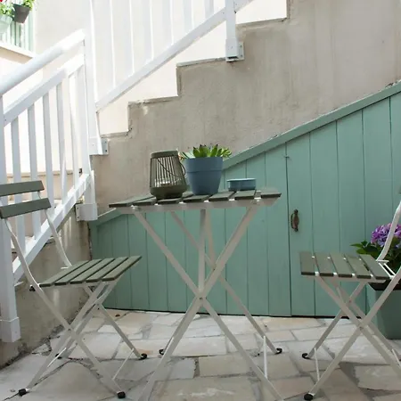 Old Town Premium Apartments- Free Private Parking For דירה מוסטר