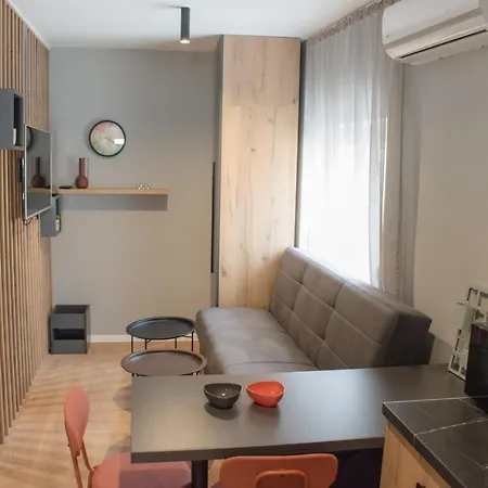 Old Town Premium Apartments- Free Parking 모스타르